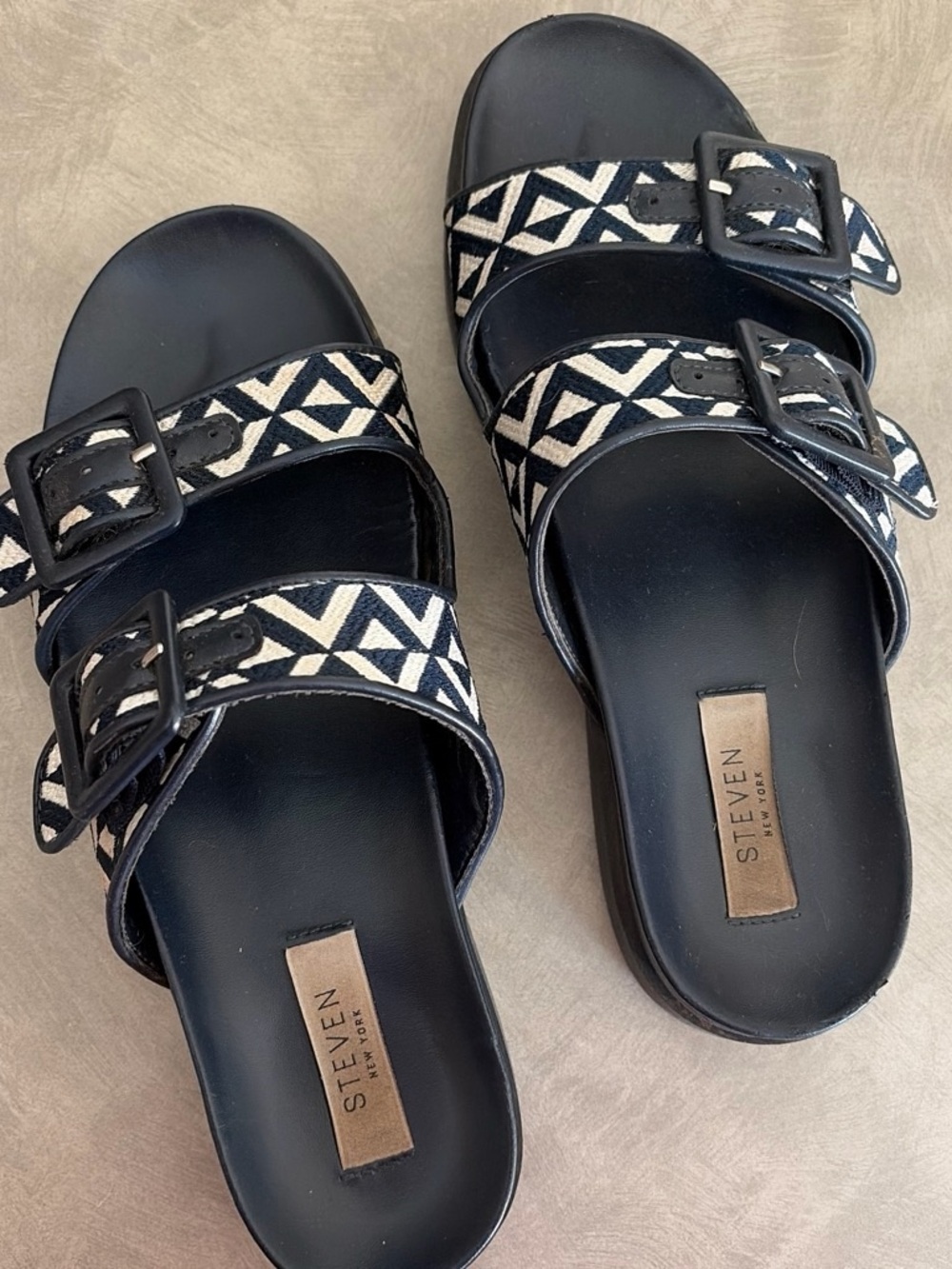 Steven Madden Navy & White Geometric Slide Sandals